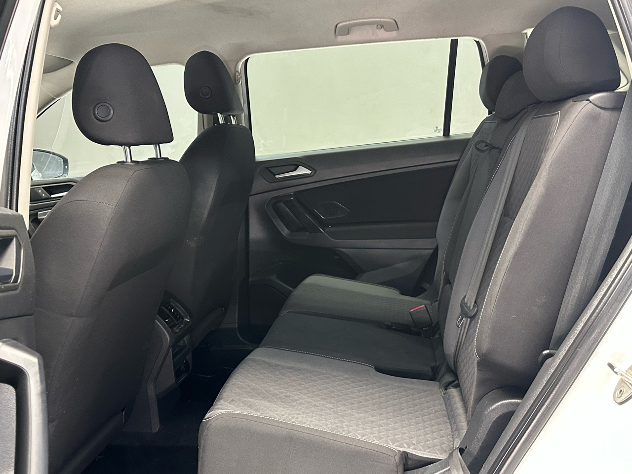 Volkswagen Tiguan S 2021