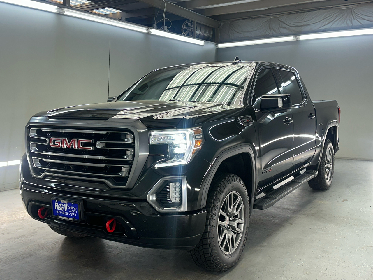 GMC Sierra 1500 AT4 Crew Cab Short Box 4WD 2020