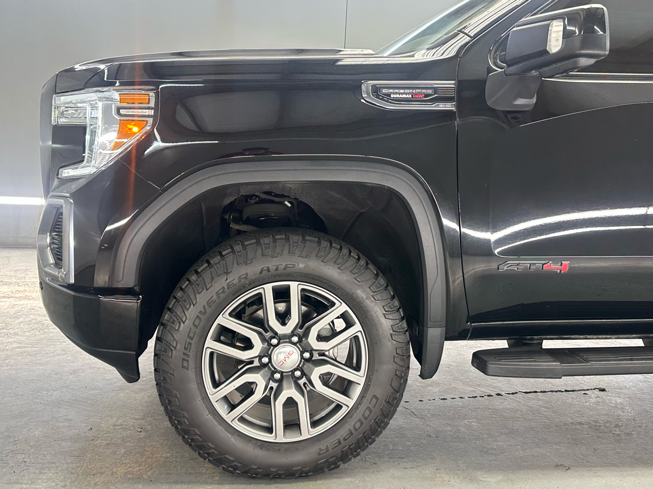 GMC Sierra 1500 AT4 Crew Cab Short Box 4WD 2020