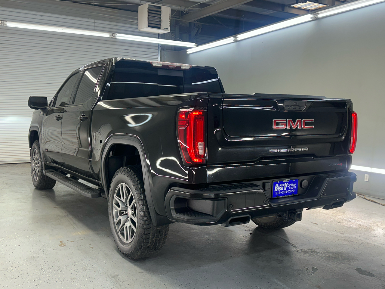 GMC Sierra 1500 AT4 Crew Cab Short Box 4WD 2020
