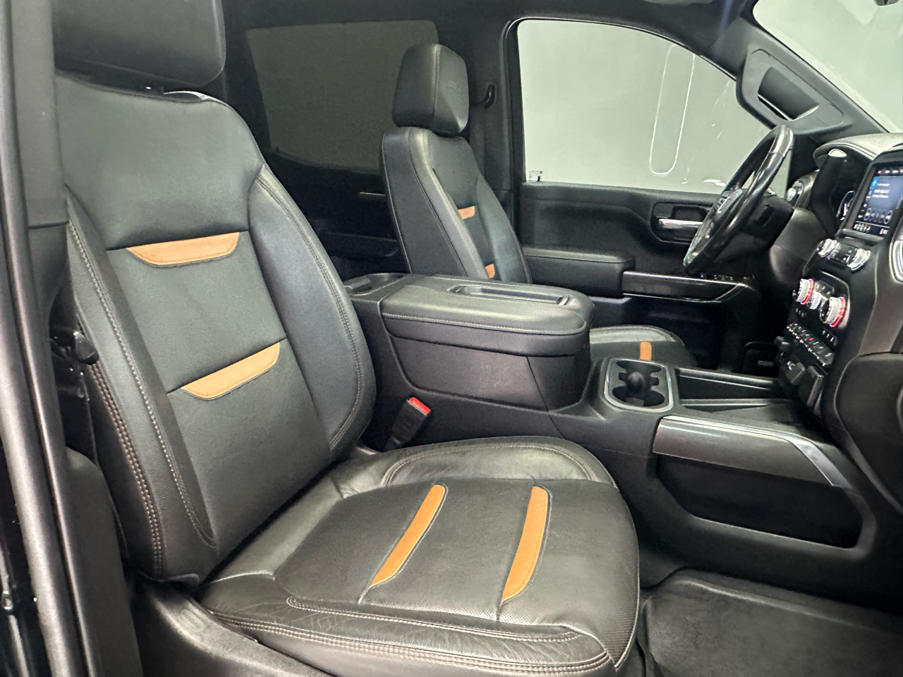 GMC Sierra 1500 AT4 Crew Cab Short Box 4WD 2020