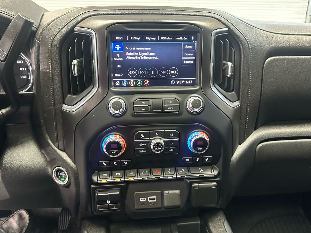 GMC Sierra 1500 AT4 Crew Cab Short Box 4WD 2020