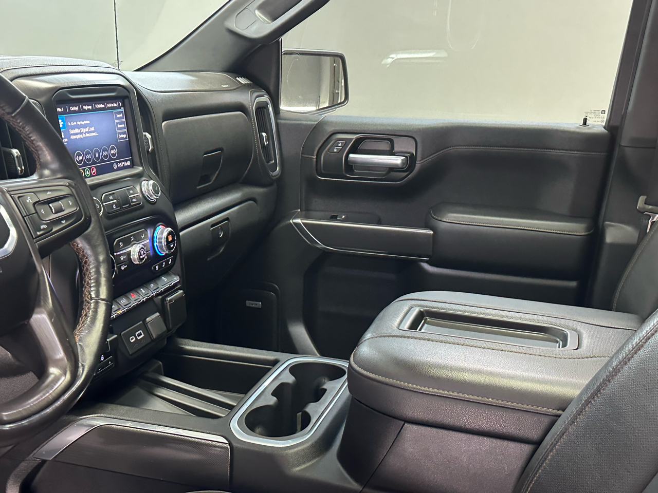 GMC Sierra 1500 AT4 Crew Cab Short Box 4WD 2020