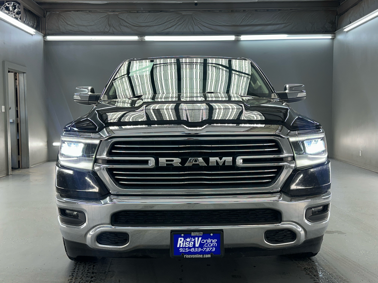 RAM 1500 Laramie Crew Cab SWB 4WD 2020