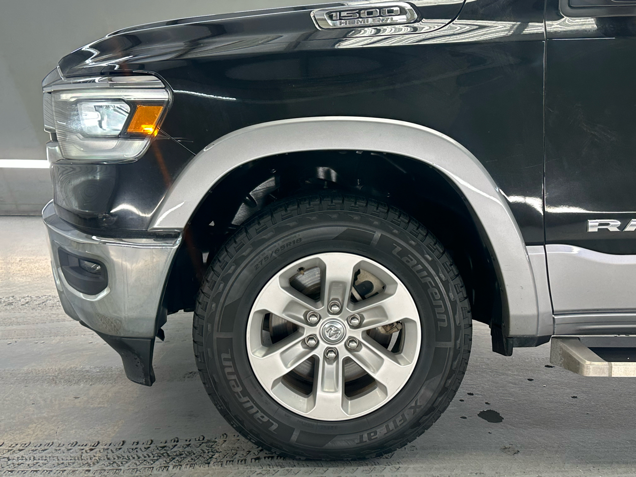 RAM 1500 Laramie Crew Cab SWB 4WD 2020