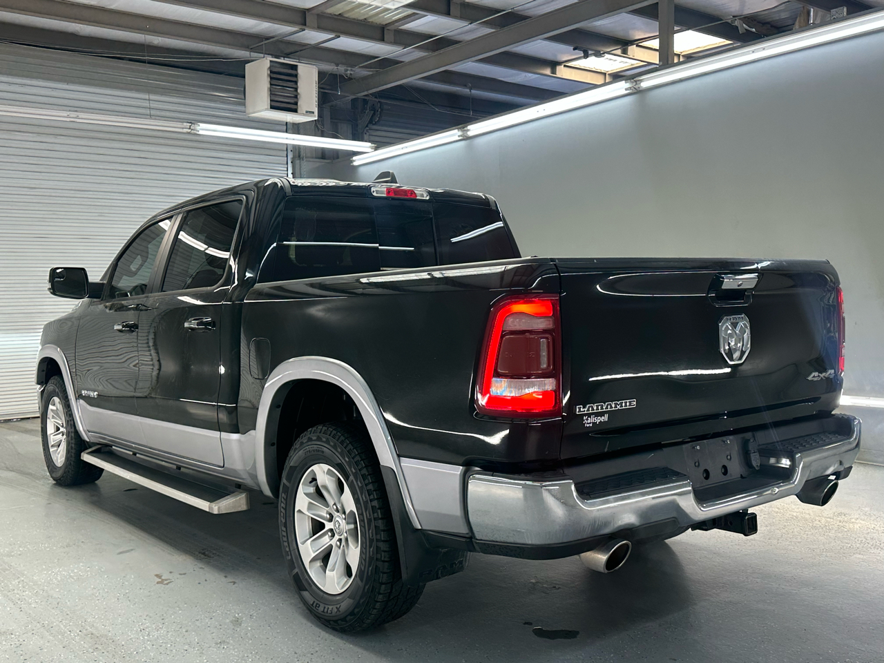 RAM 1500 Laramie Crew Cab SWB 4WD 2020