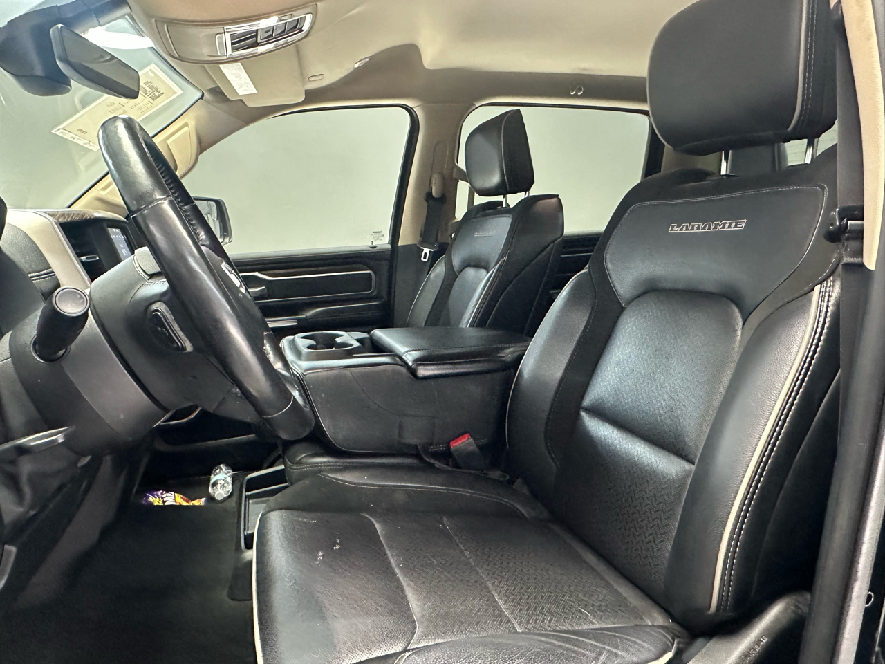 RAM 1500 Laramie Crew Cab SWB 4WD 2020