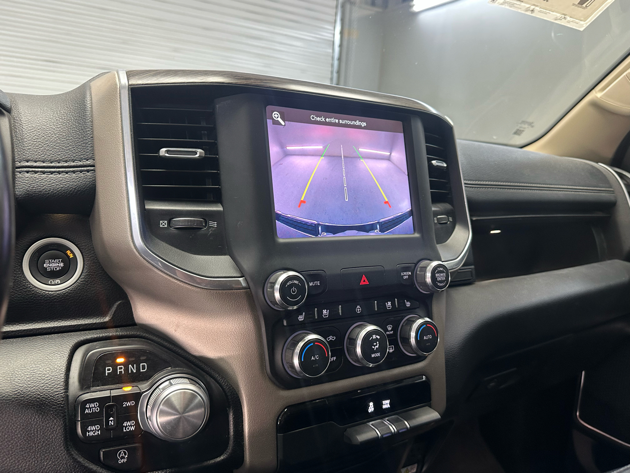 RAM 1500 Laramie Crew Cab SWB 4WD 2020