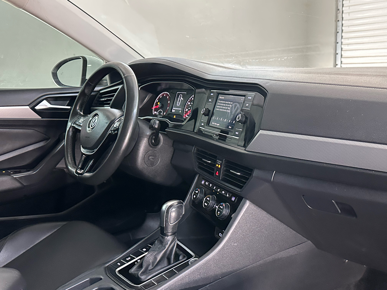 Volkswagen Jetta 1.4T S 8A 2020