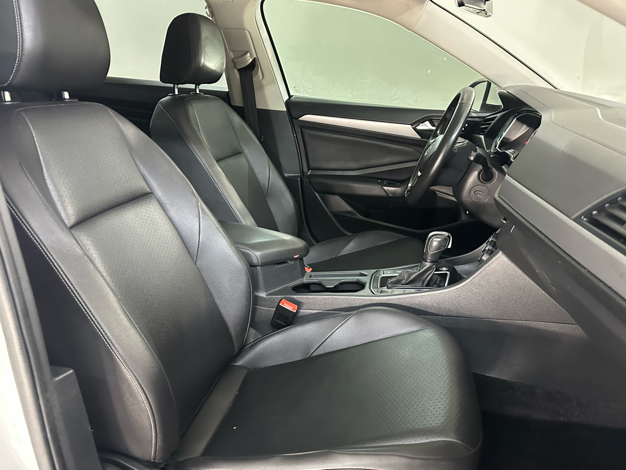 Volkswagen Jetta 1.4T S 8A 2020