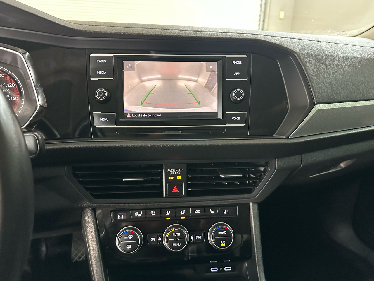 Volkswagen Jetta 1.4T S 8A 2020