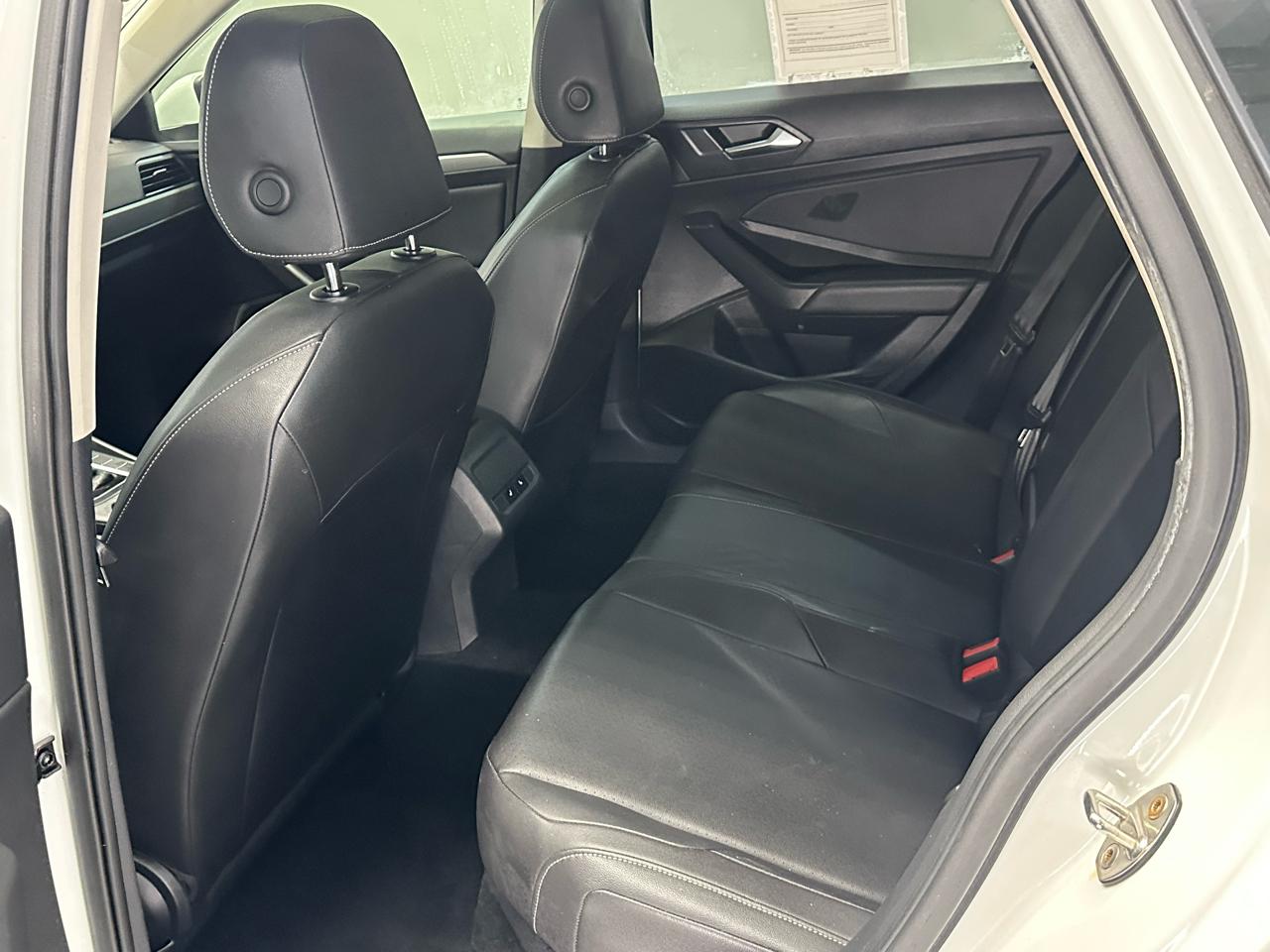 Volkswagen Jetta 1.4T S 8A 2020