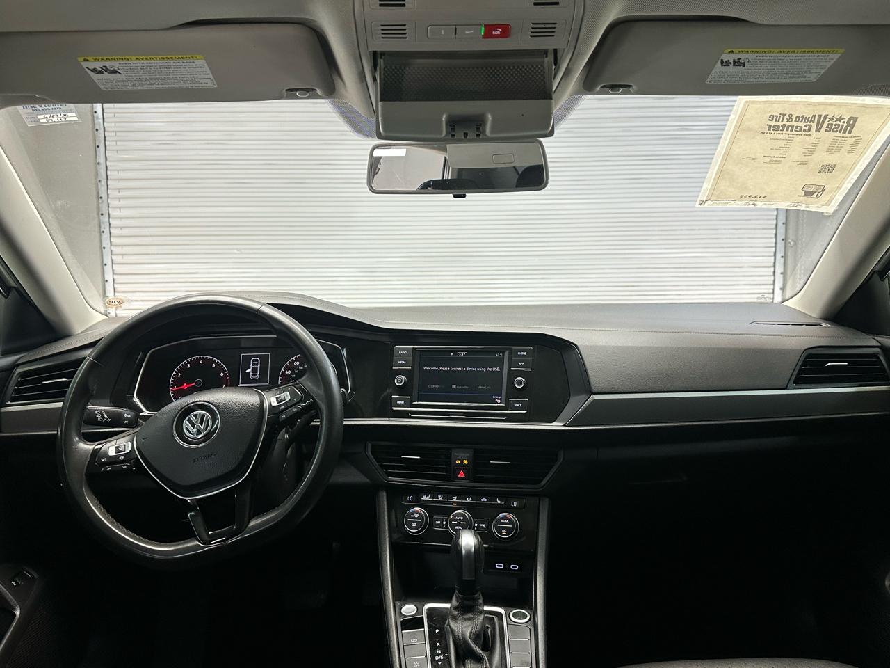 Volkswagen Jetta 1.4T S 8A 2020