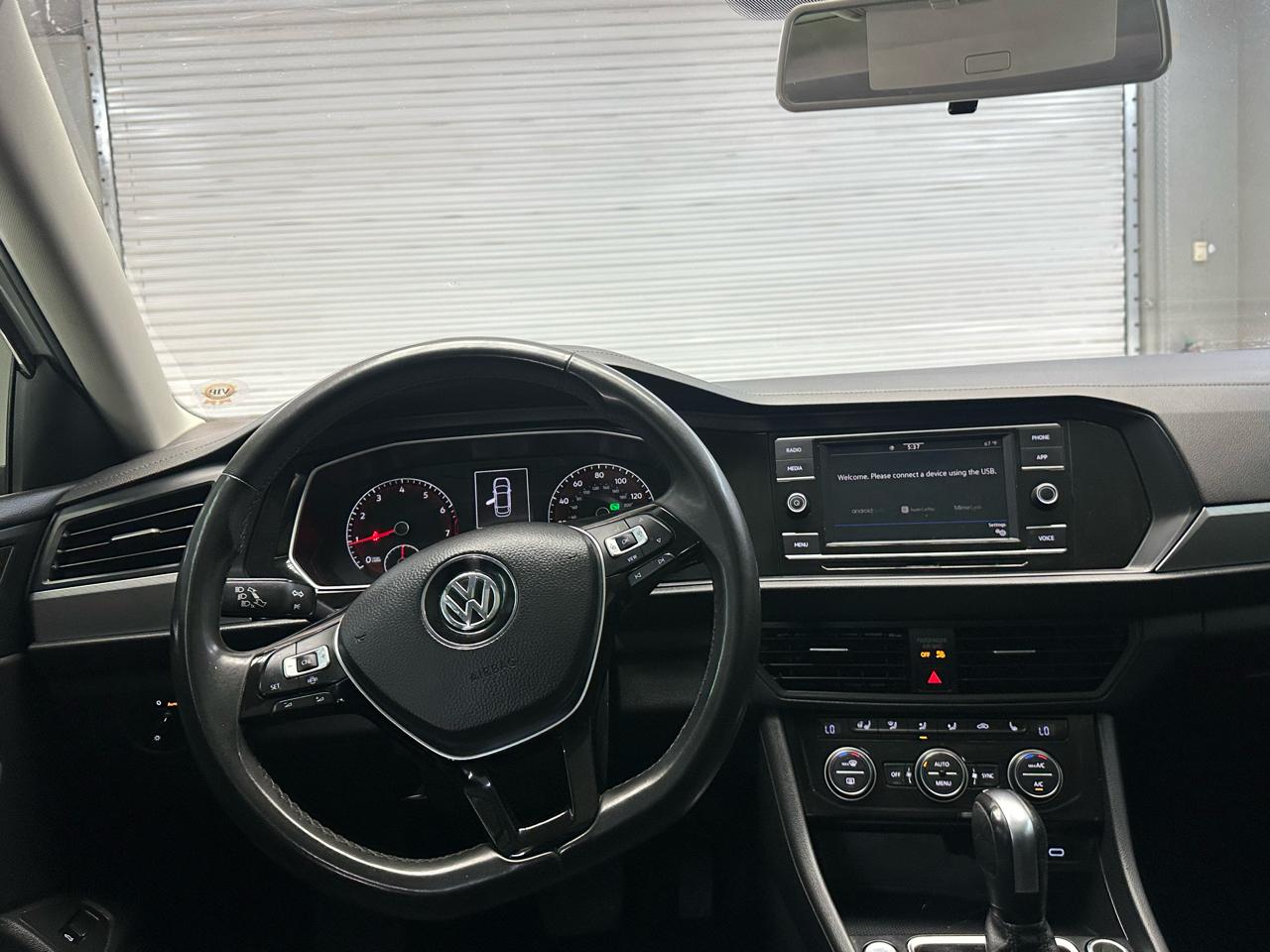 Volkswagen Jetta 1.4T S 8A 2020