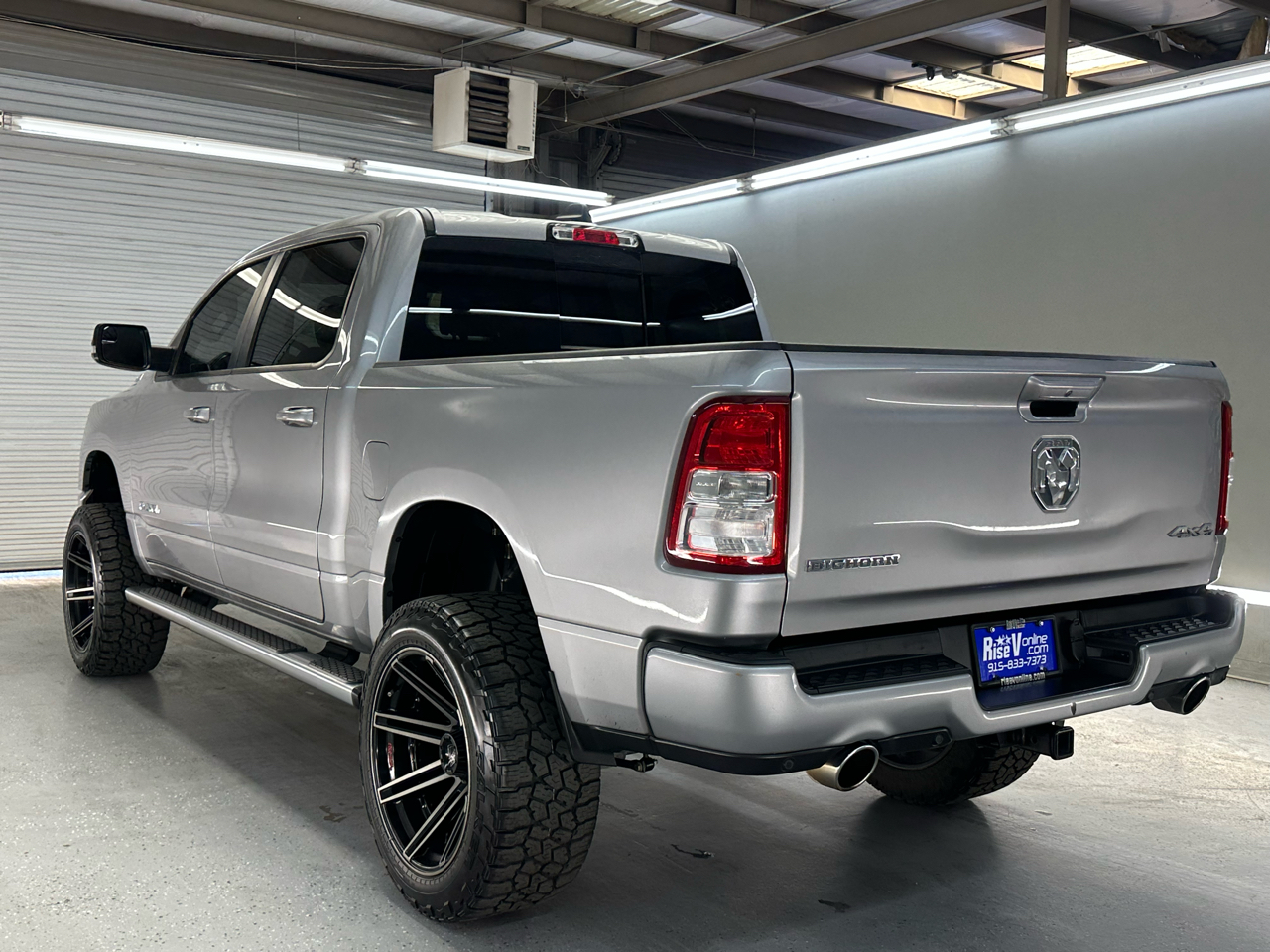 RAM 1500 Big Horn Crew Cab SWB 4WD 2021