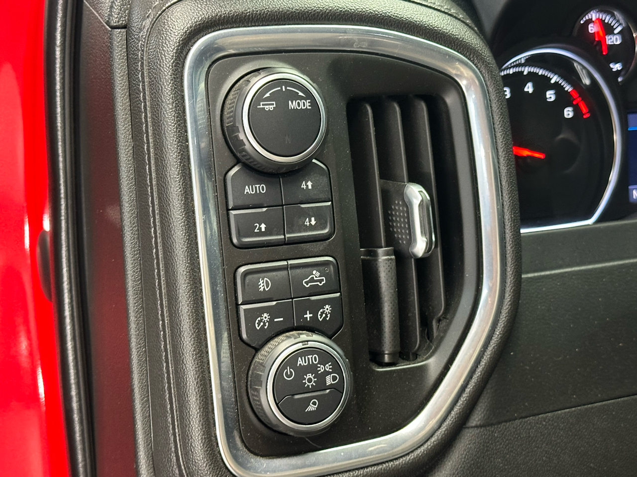 Chevrolet Silverado 1500 LT Trail Boss Crew Cab 4WD 2020