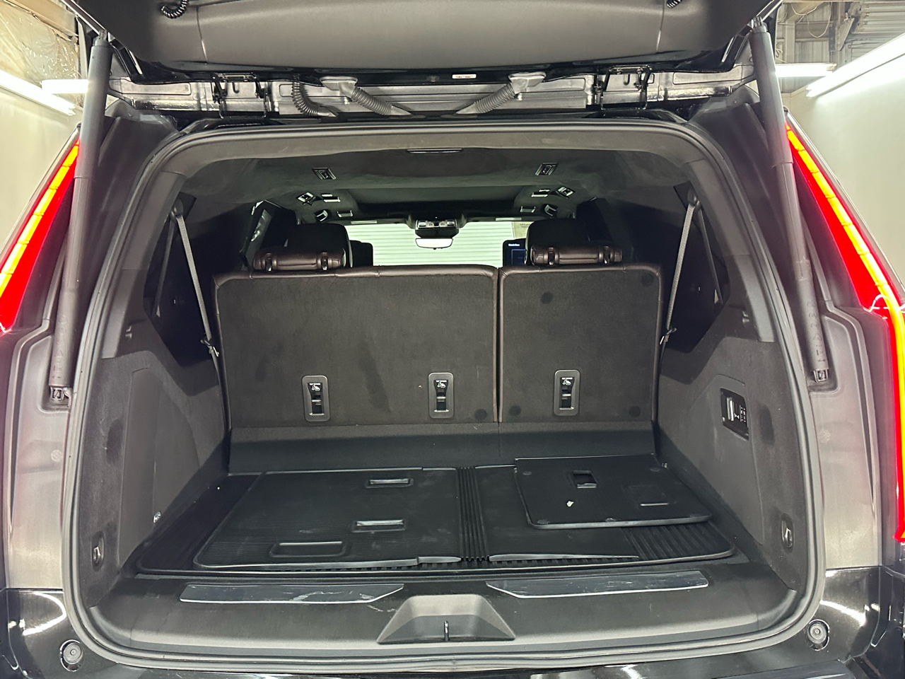 Cadillac Escalade ESV Sport Platinum AWD 2022