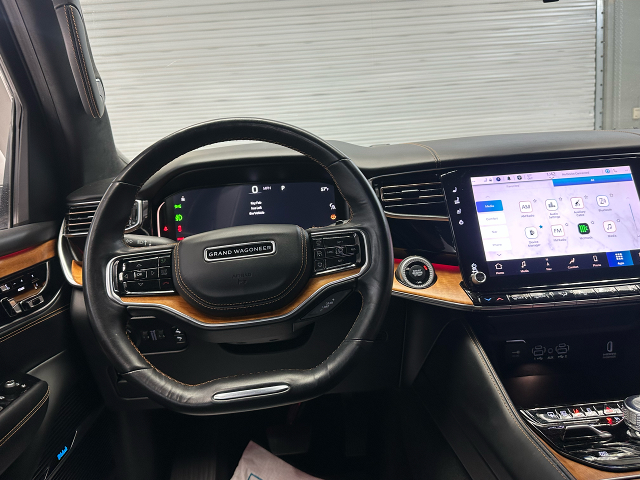 Jeep Grand Wagoneer Series III 4WD 2022