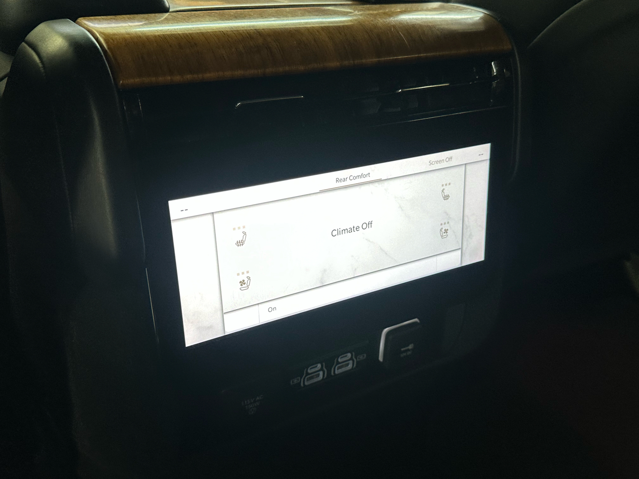 Jeep Grand Wagoneer Series III 4WD 2022