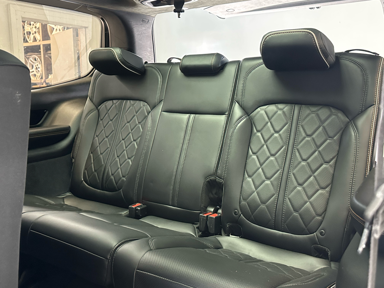 Jeep Grand Wagoneer Series III 4WD 2022