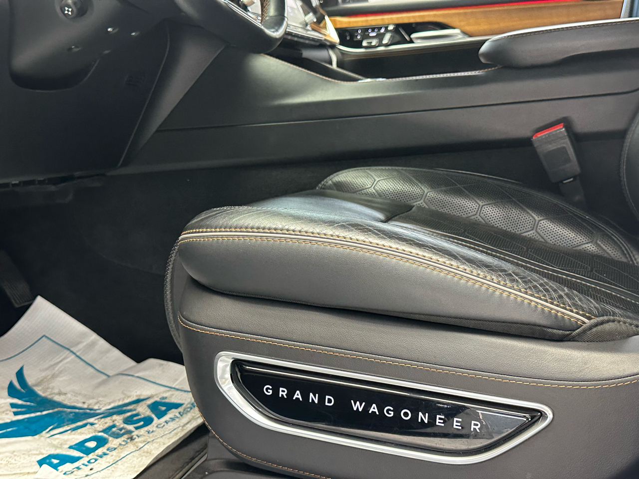 Jeep Grand Wagoneer Series III 4WD 2022