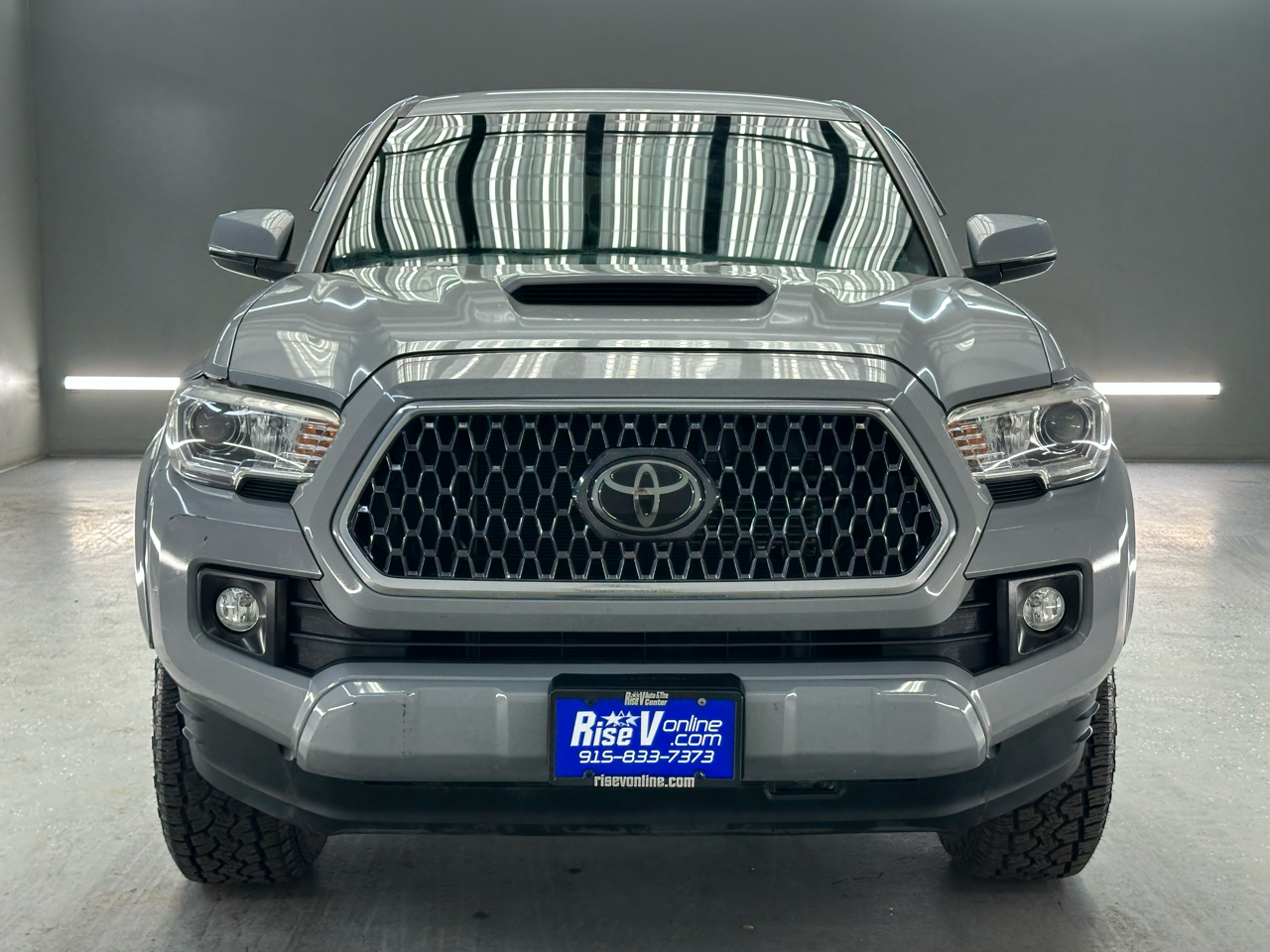 Toyota Tacoma  2019