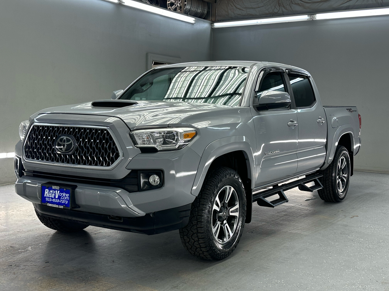 Toyota Tacoma  2019