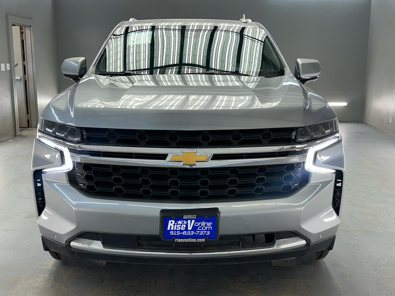 Chevrolet Suburban LS 2023