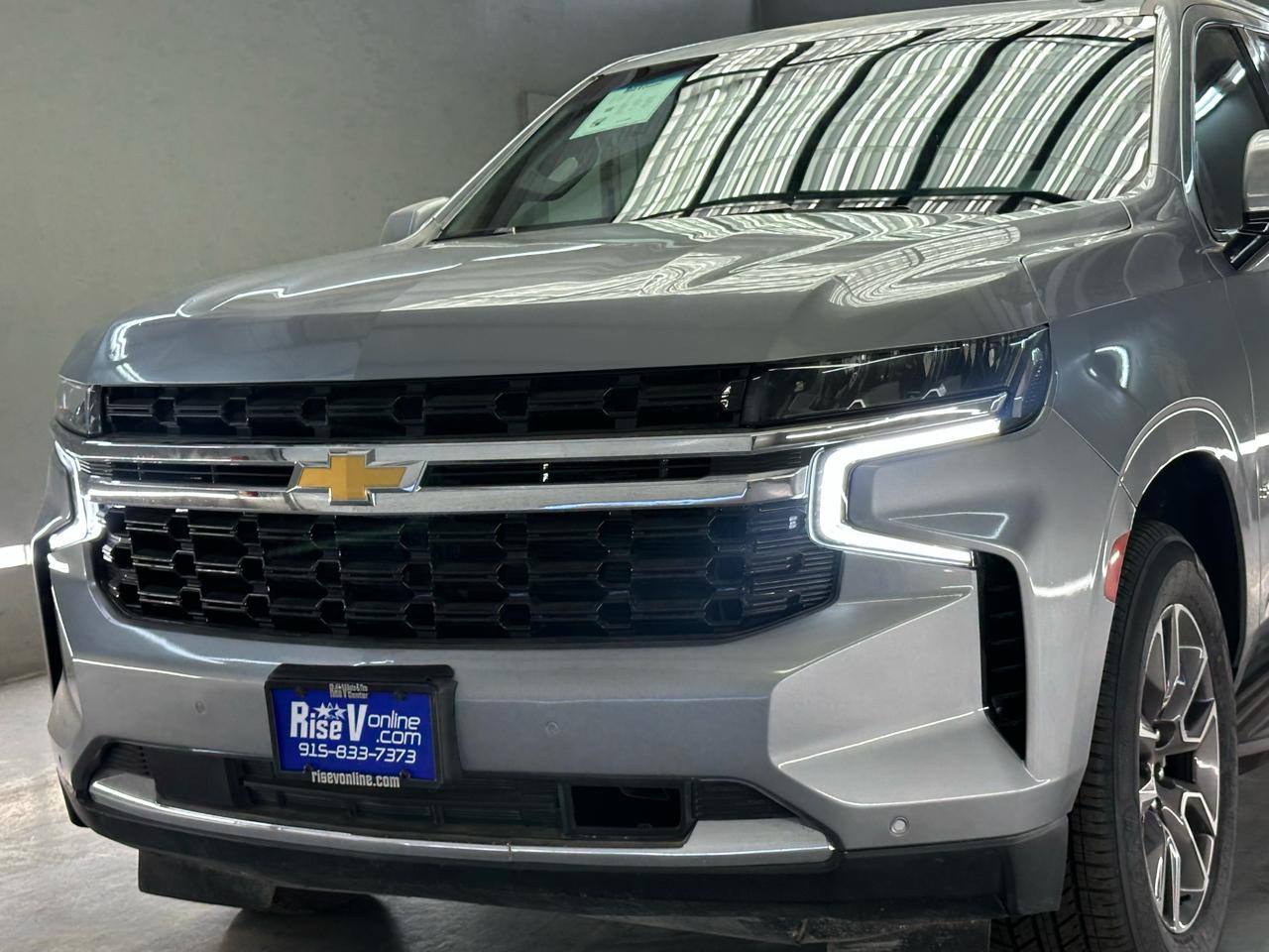 Chevrolet Suburban LS 2023