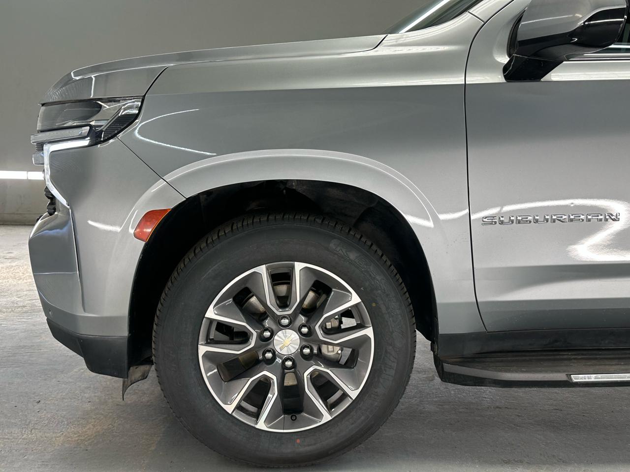 Chevrolet Suburban LS 2023