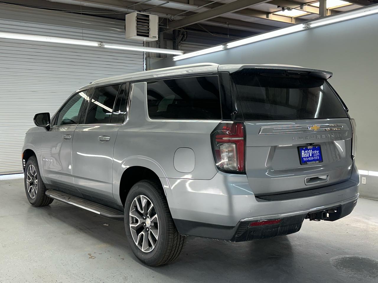 Chevrolet Suburban LS 2023