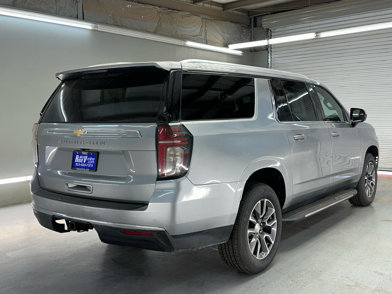 Chevrolet Suburban LS 2023