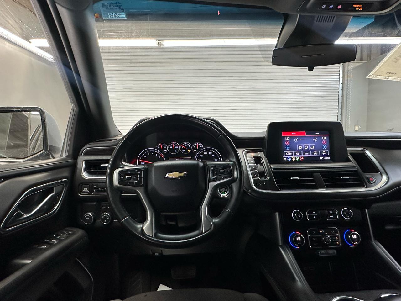 Chevrolet Suburban LS 2023