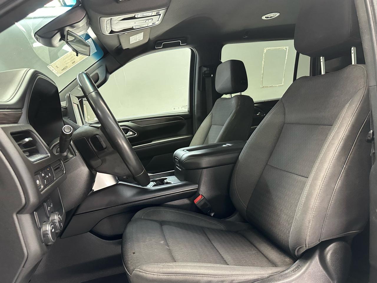 Chevrolet Suburban LS 2023