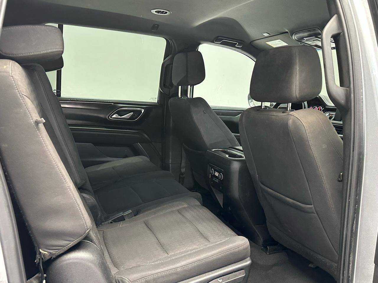 Chevrolet Suburban LS 2023