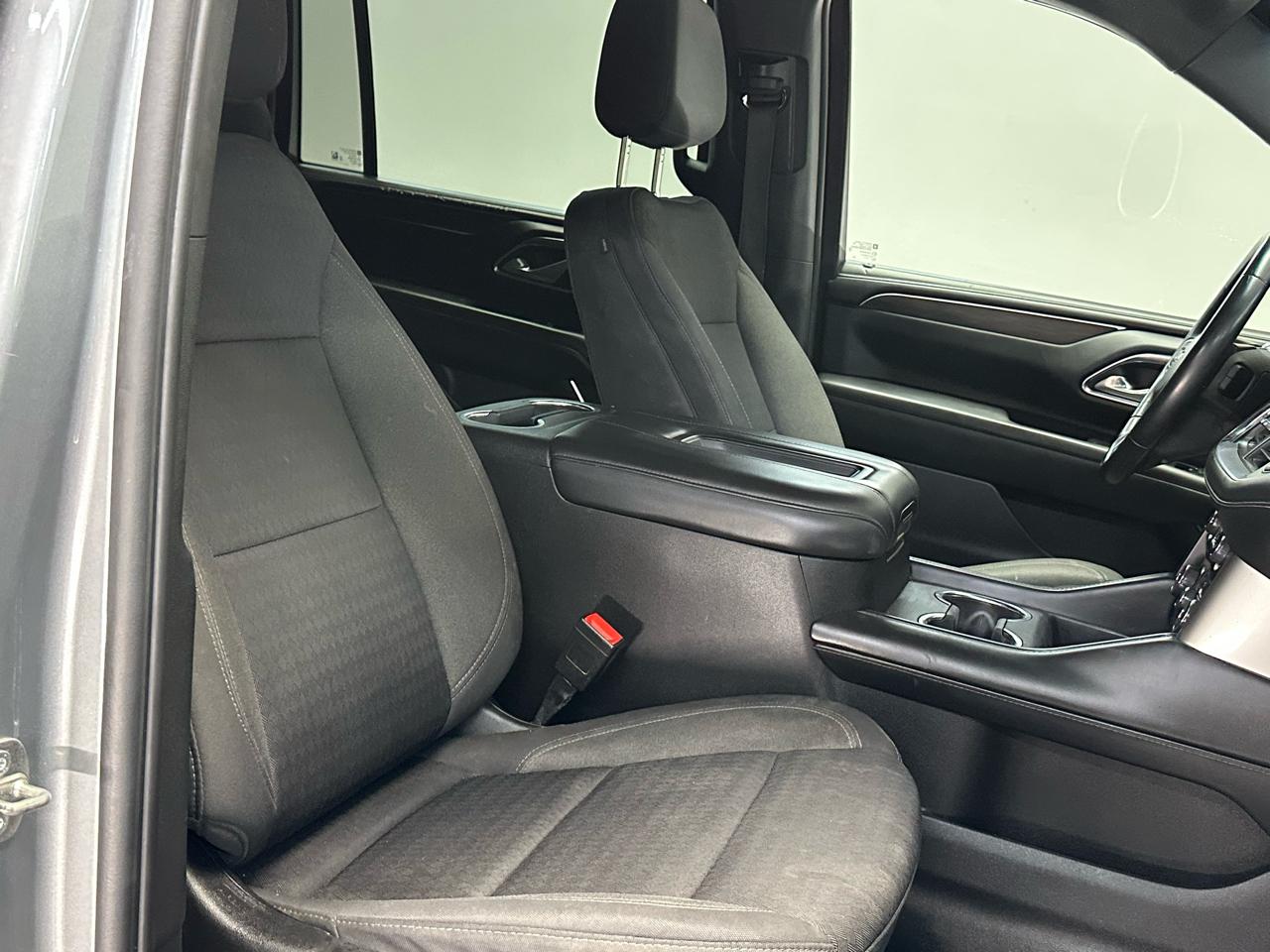 Chevrolet Suburban LS 2023