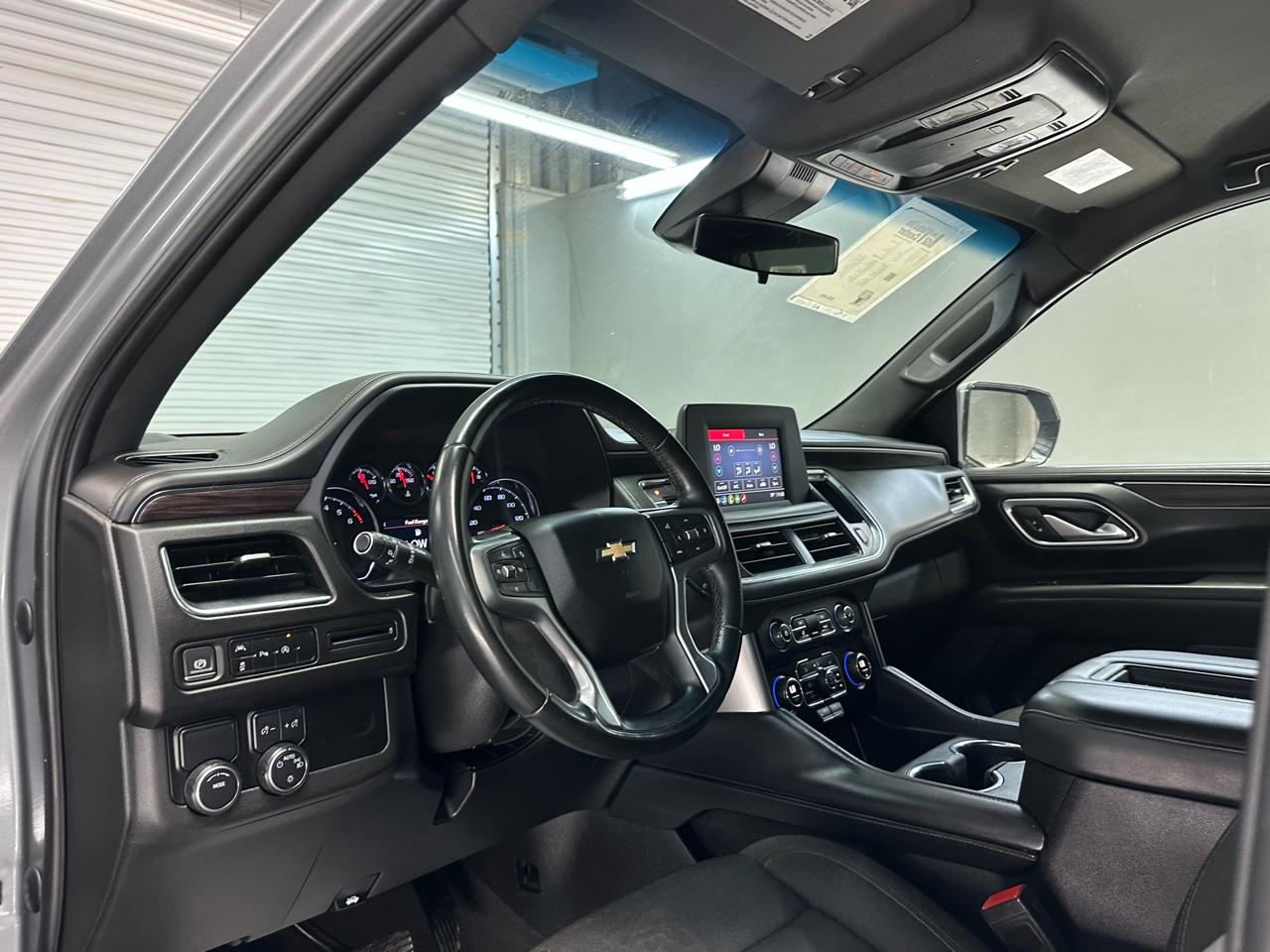 Chevrolet Suburban LS 2023