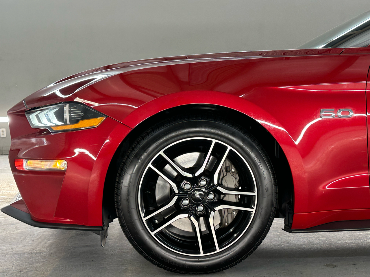 Ford Mustang GT Premium 2D Coupe 2020