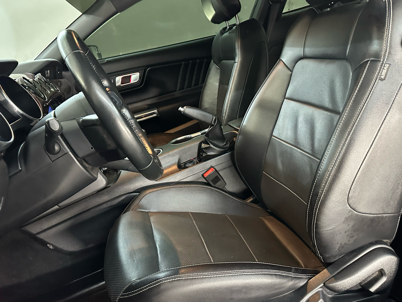 Ford Mustang GT Premium 2D Coupe 2020