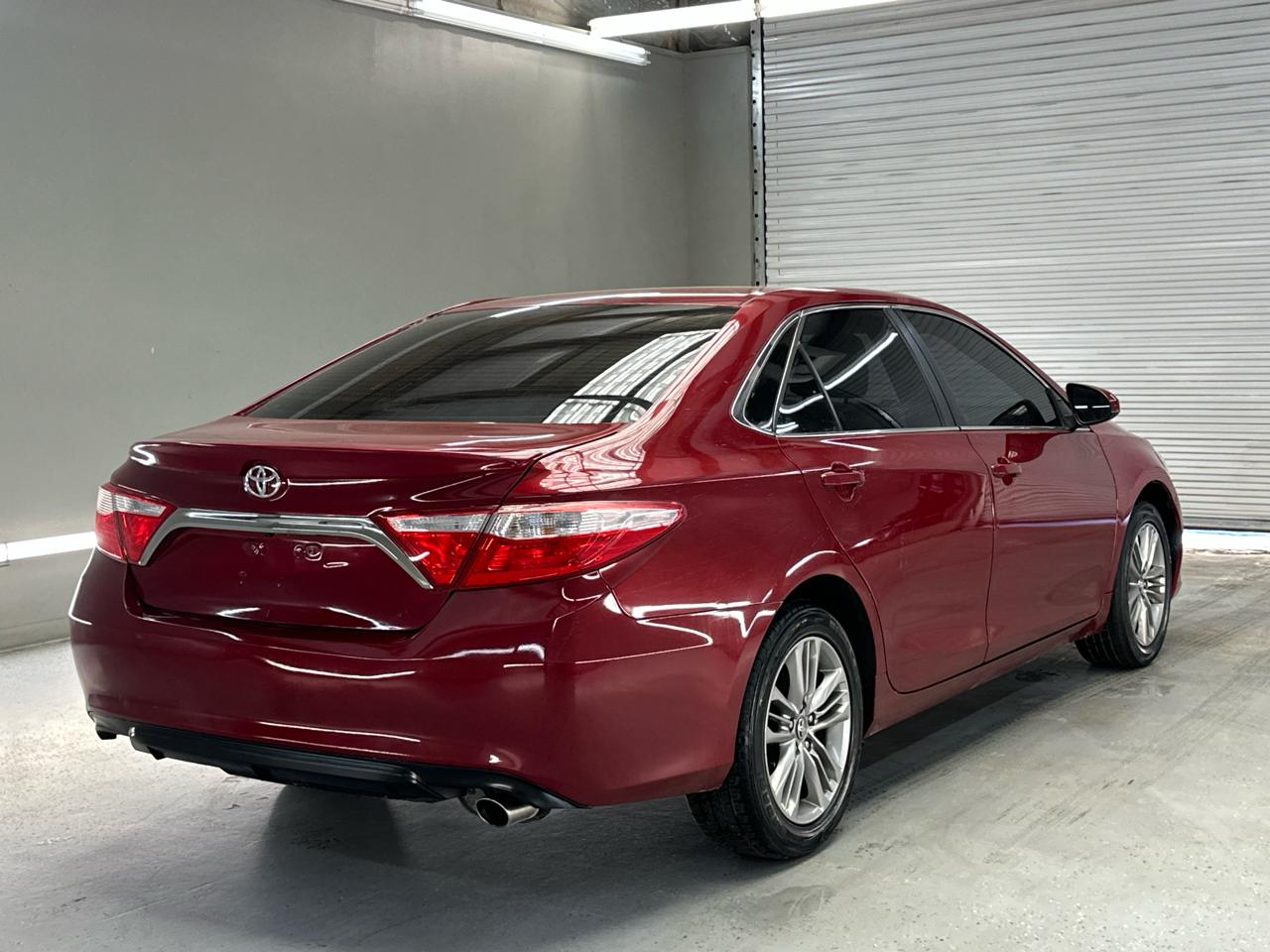 Toyota Camry SE 2017