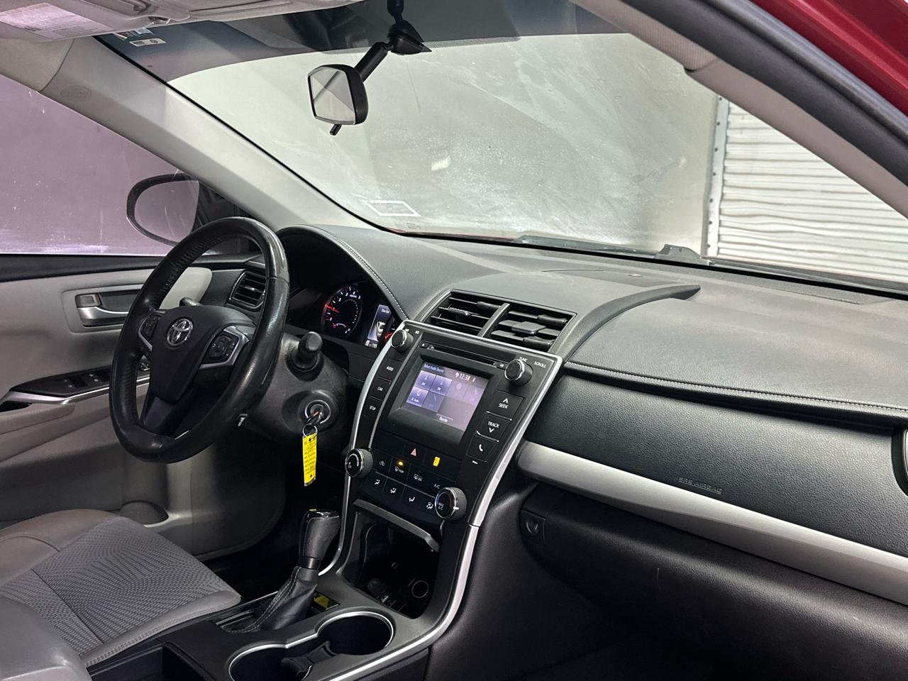 Toyota Camry SE 2017