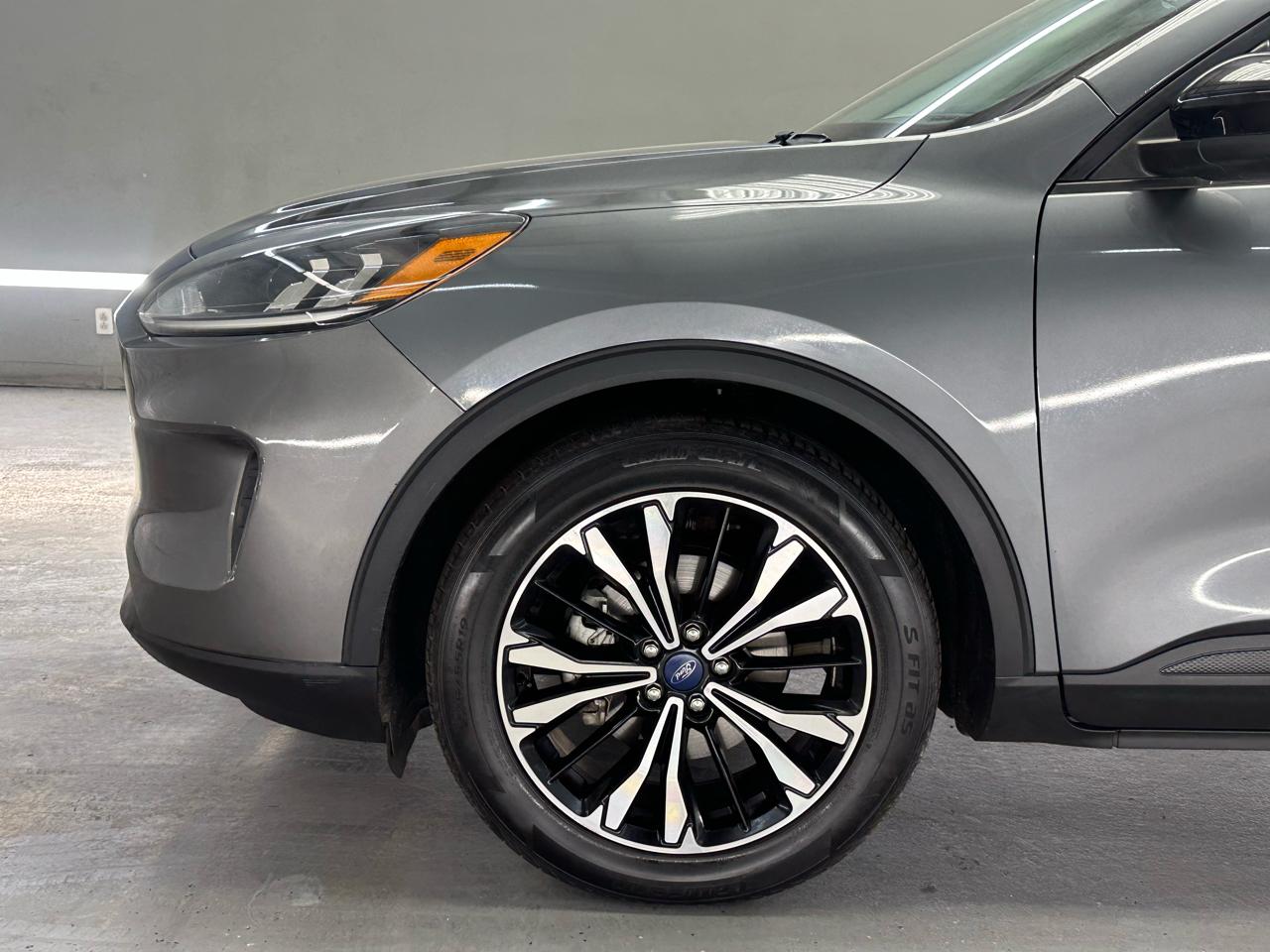 Ford Escape Hybrid  2022