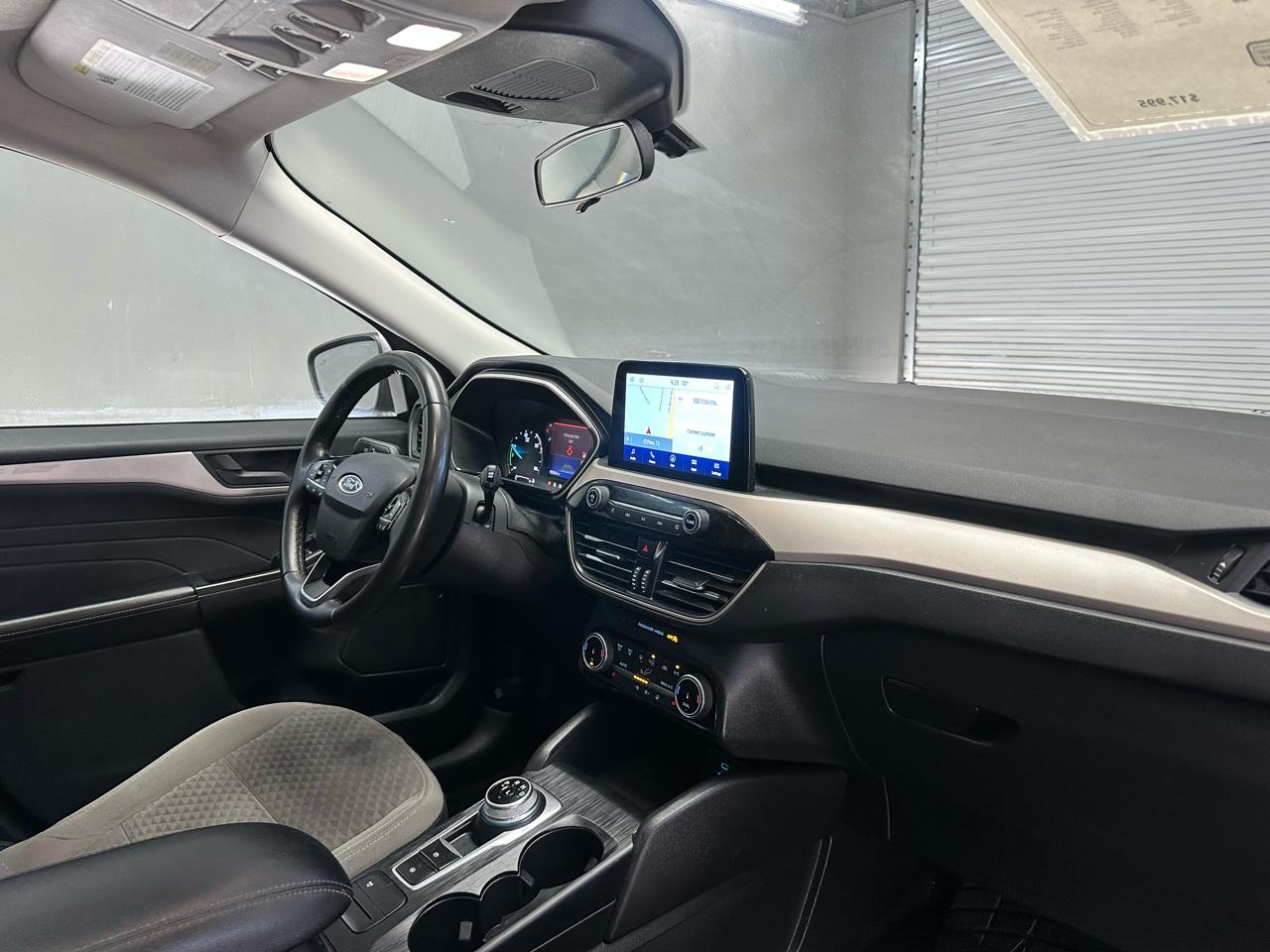 Ford Escape Hybrid  2022