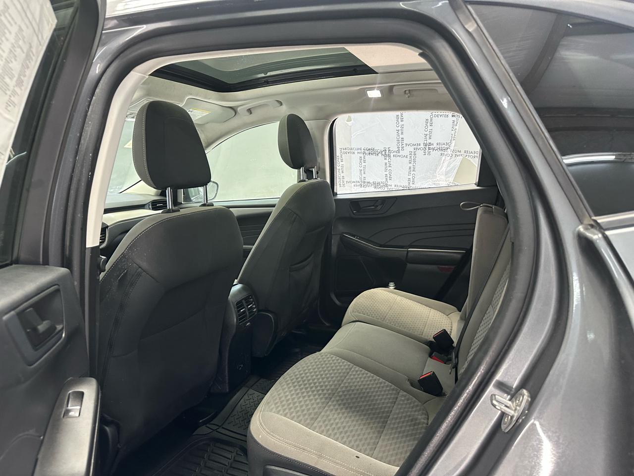 Ford Escape Hybrid  2022