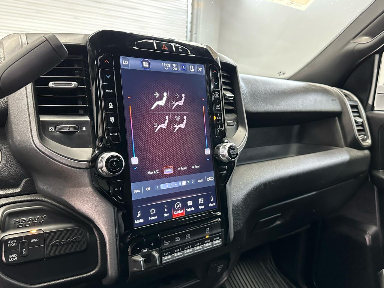 RAM 3500 Tradesman Crew Cab 4WD DRW 2024