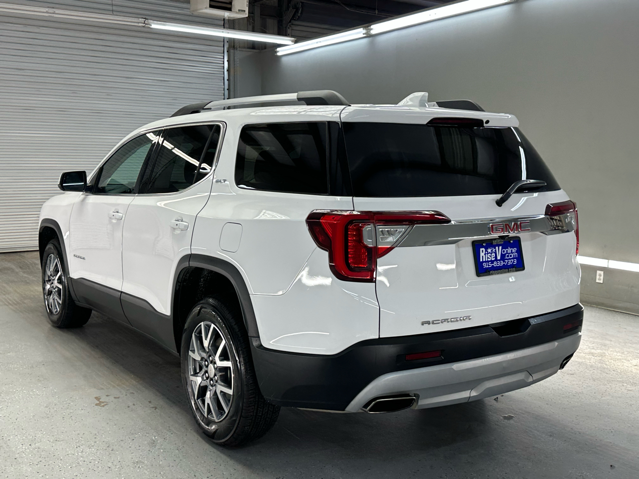 GMC Acadia SLT 2023