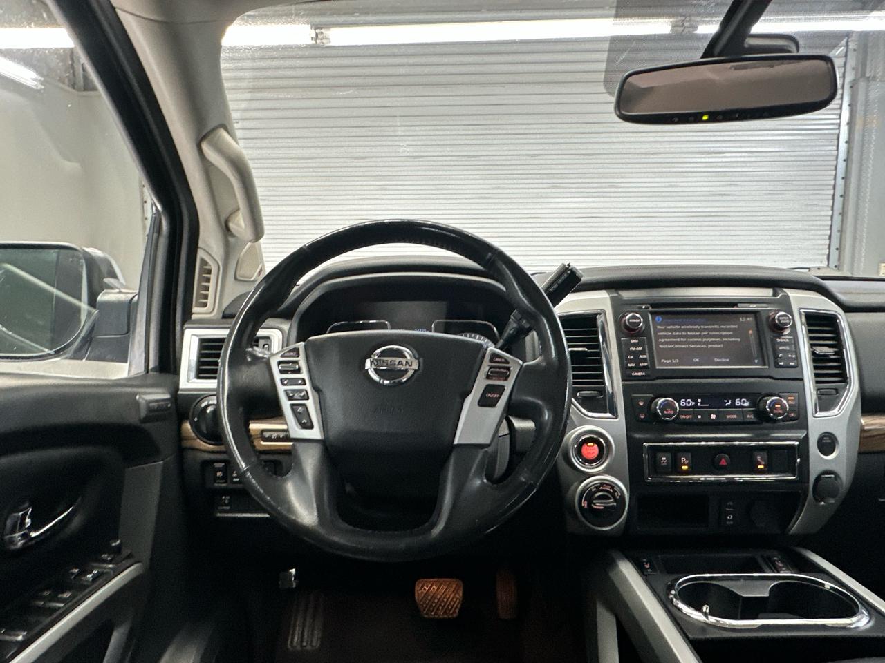 Nissan Titan PRO-4X Crew Cab 4WD 2018