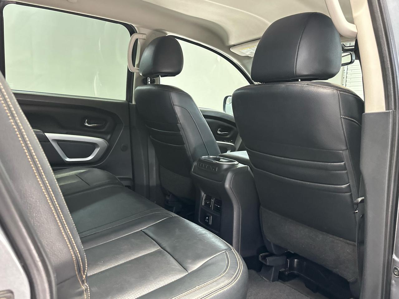 Nissan Titan PRO-4X Crew Cab 4WD 2018