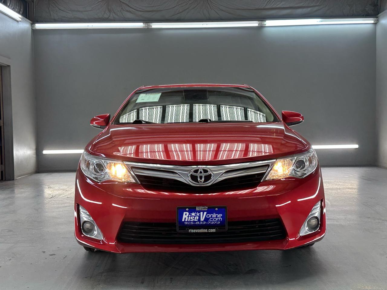 Toyota Camry XLE 2012