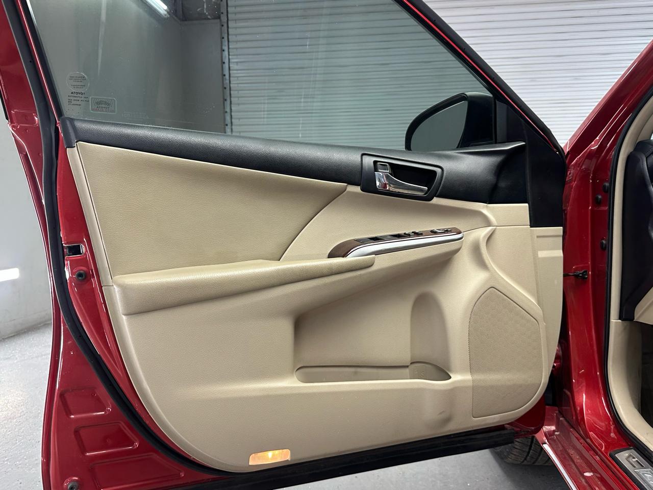 Toyota Camry XLE 2012